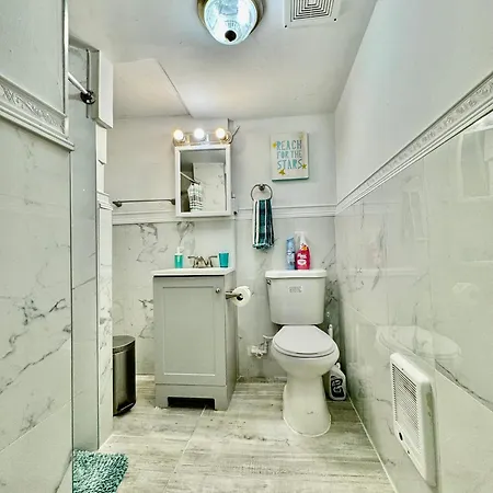Cozy Private Room With Shared Bathroom On The 1St Floor - Conveniently Located Near Seatac Airport And Downtown Seattle Exterior photo