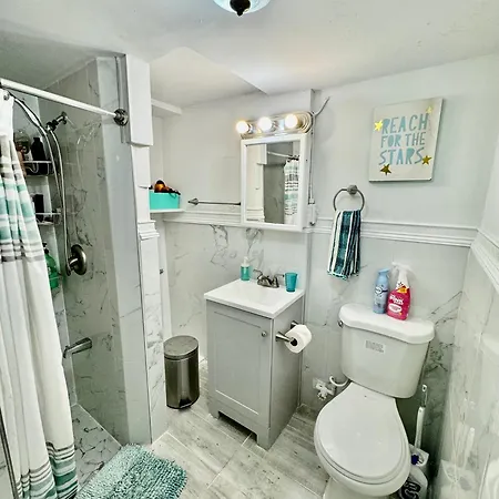 Cozy Private Room With Shared Bathroom On The 1St Floor - Conveniently Located Near Seatac Airport And Downtown Seattle Exterior photo