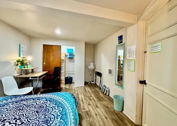 Cozy Private Room With Shared Bathroom On The 1St Floor - Conveniently Located Near Seatac Airport And Downtown